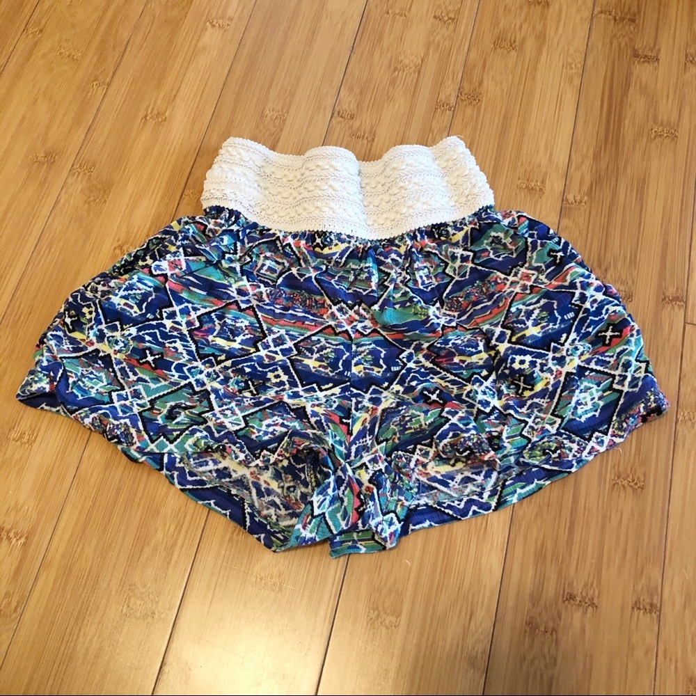 Joe B abstract fitted shorts